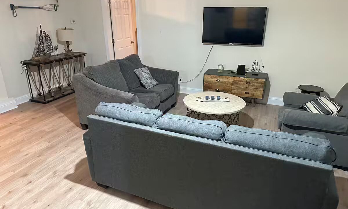 Photo of Livingroom in White Oak