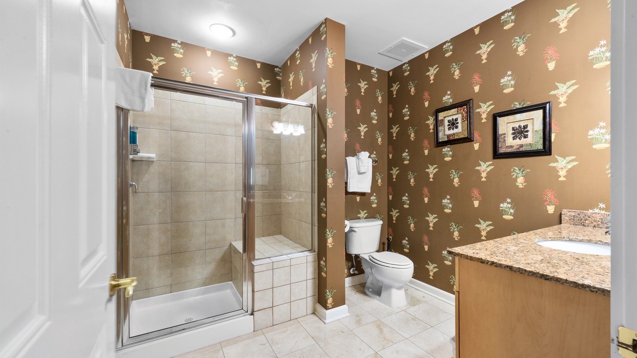 Photo of Bathroom in Arcadian Shores