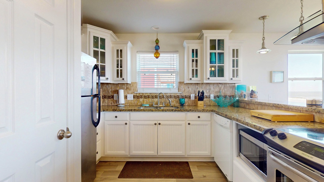 Photo of Kitchen in Crystal Beach