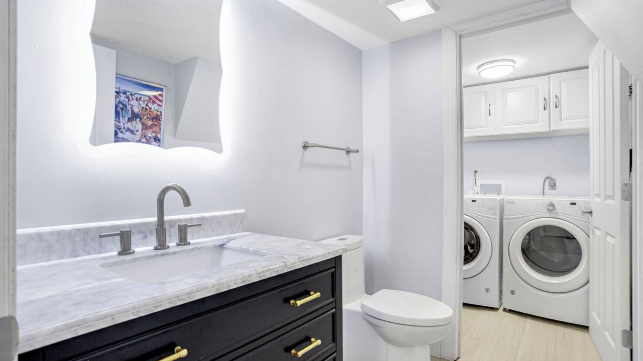 Photo of Bathroom in Shipyard Plantation