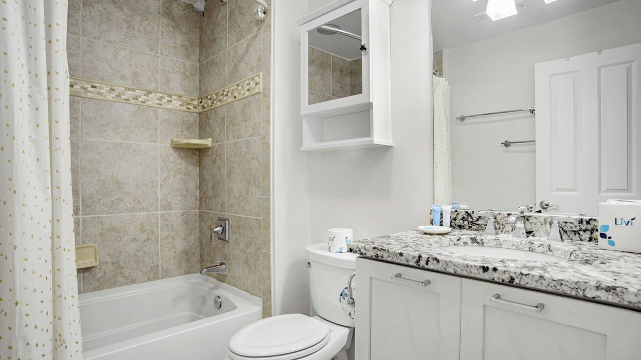 Photo of Bathroom in Shipyard Plantation