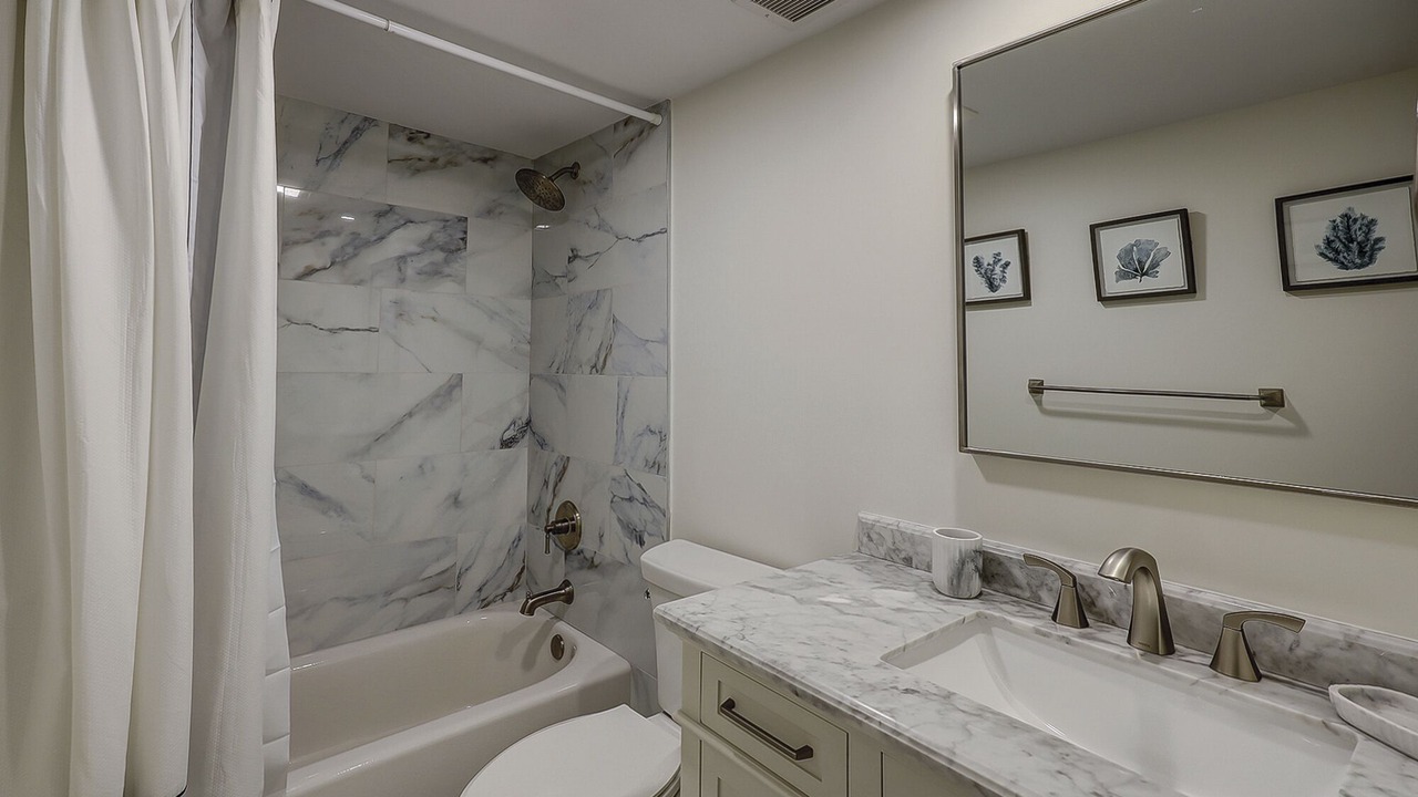 Photo of Bathroom in Folly Field