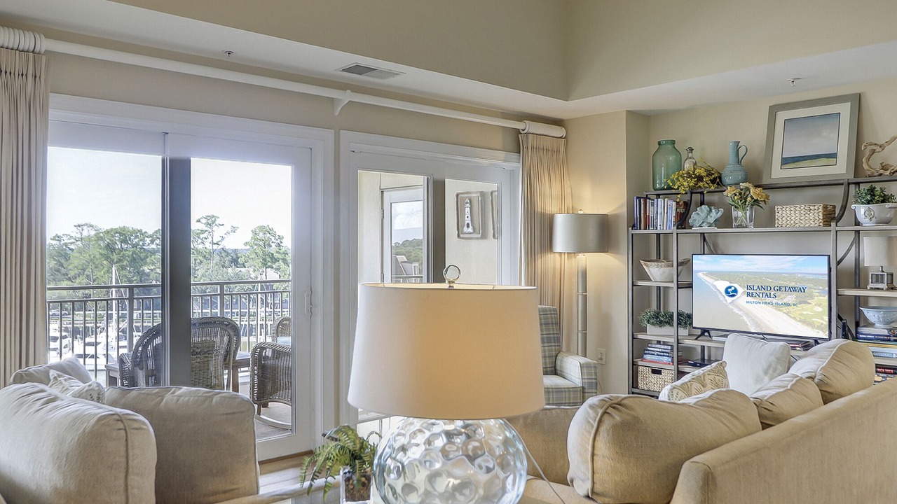 Photo of Livingroom in Shelter Cove