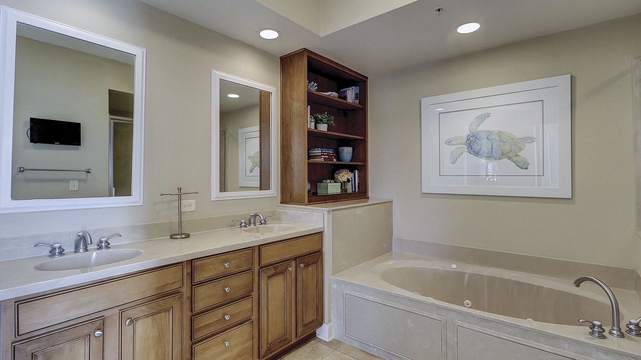 Photo of Bathroom in Shelter Cove