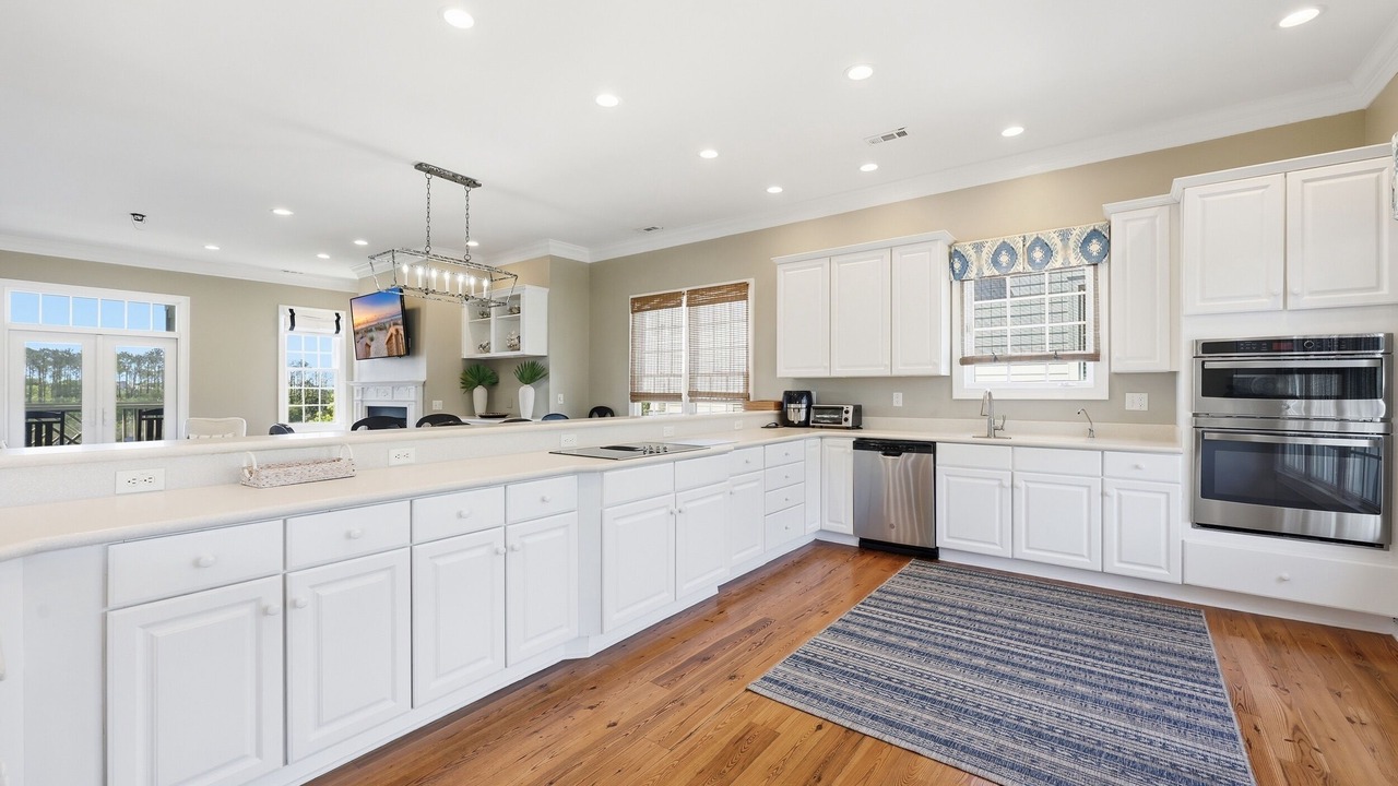 Photo of Kitchen in Debordieu Colony