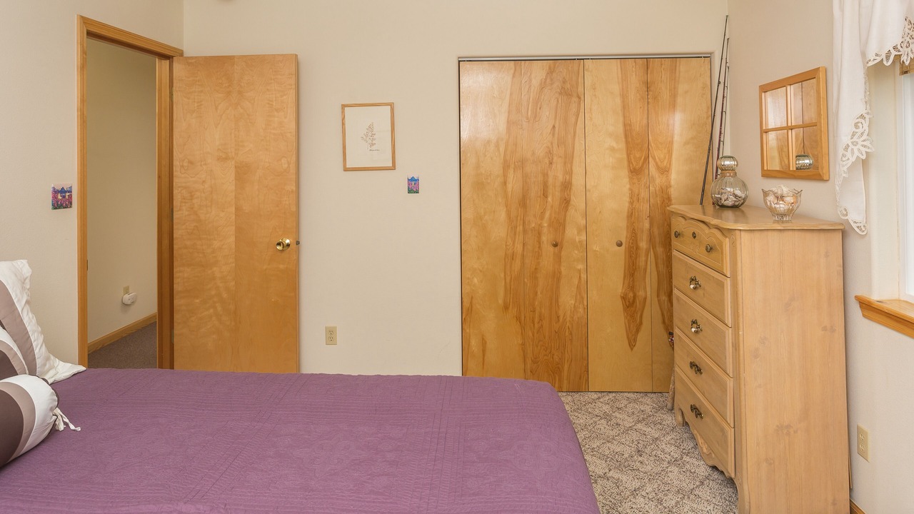 Photo of Bedroom in Cooper Landing