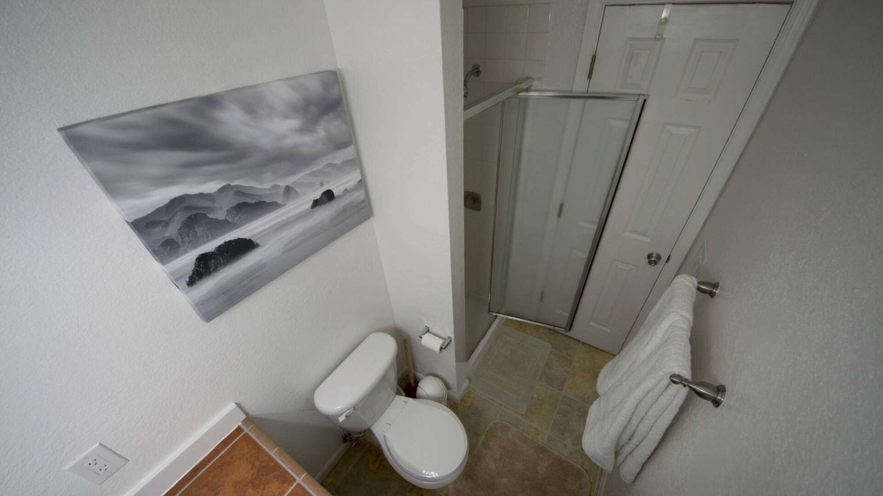 Photo of Bathroom in Bayshore - Klatt
