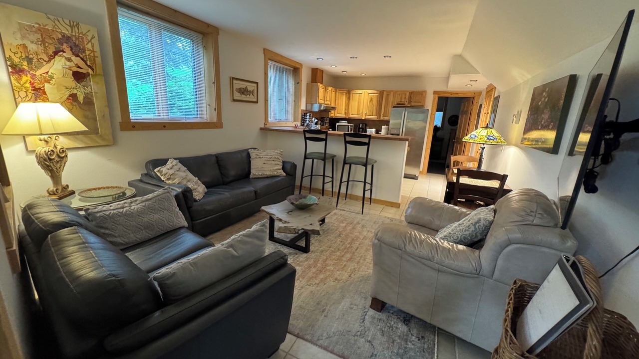 Photo of Livingroom in Alyeska