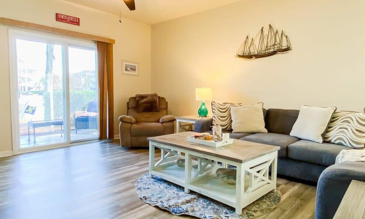 Photo of Livingroom in North Myrtle Beach