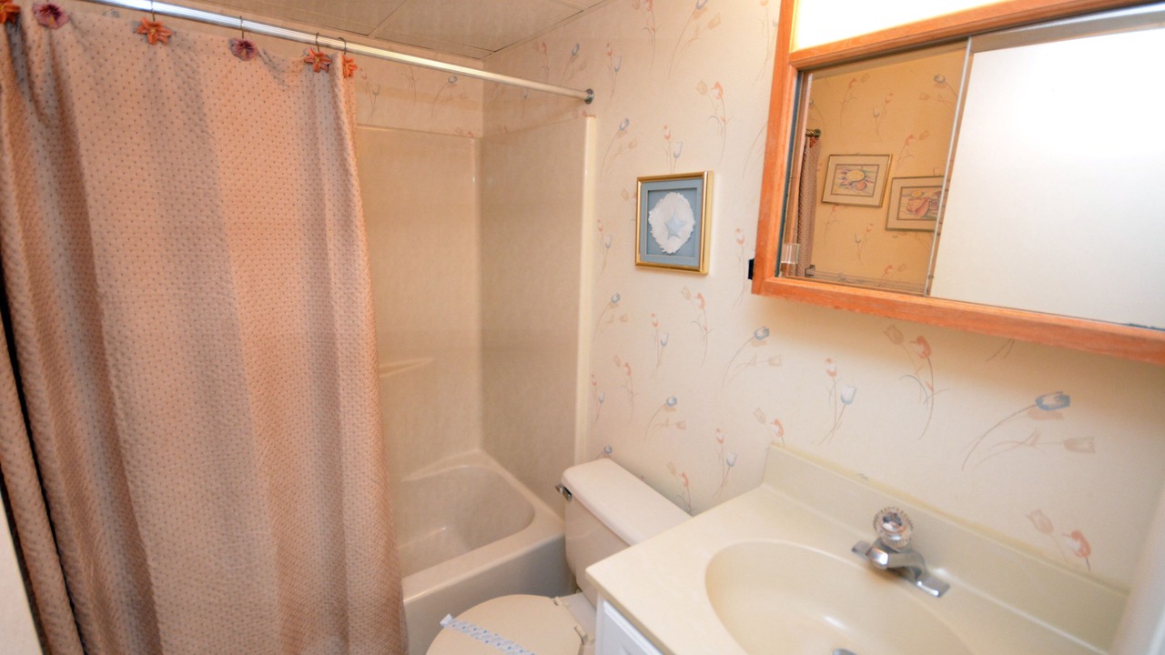 Photo of Bathroom in North Ocean City