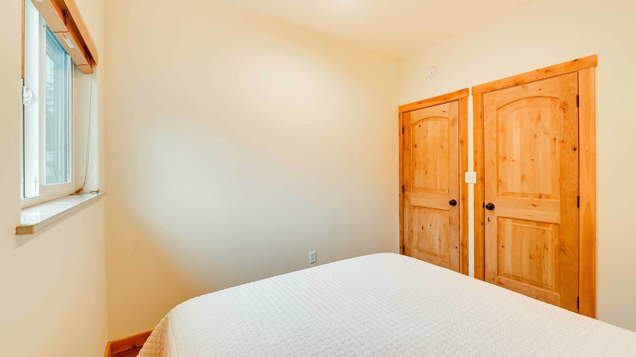 Photo of Bedroom in Ridgeway