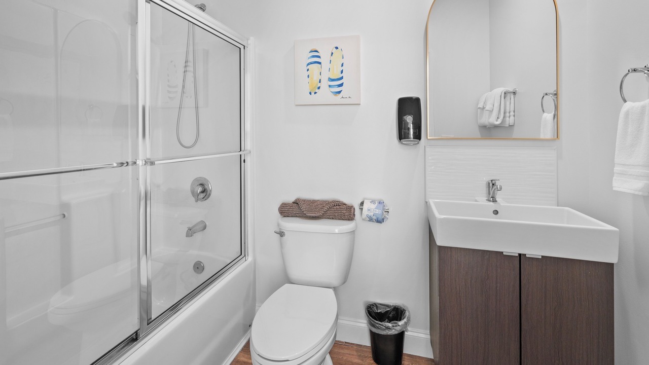 Photo of Bathroom in Ocean Drive