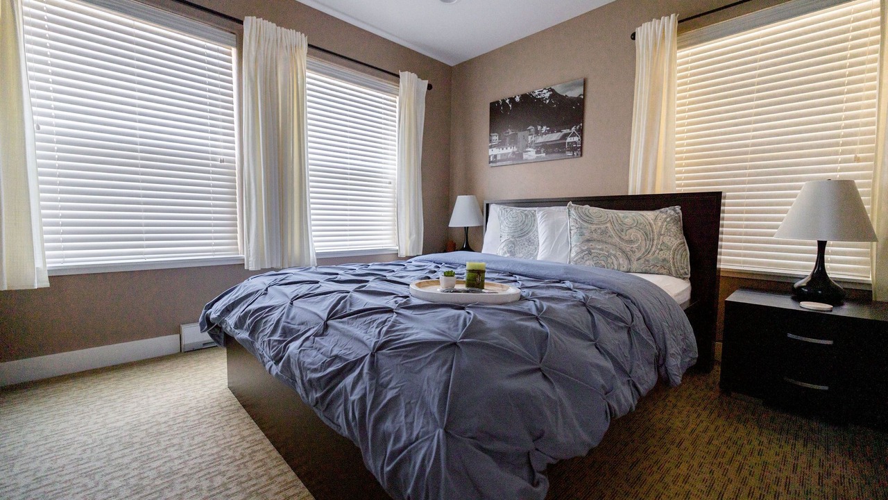 Photo of Bedroom in Sitka