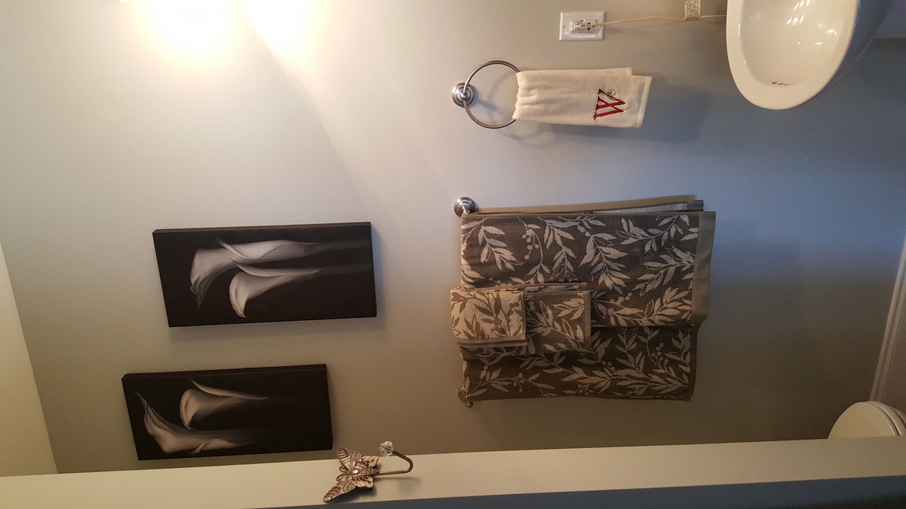 Photo of Bathroom in Huntcliff