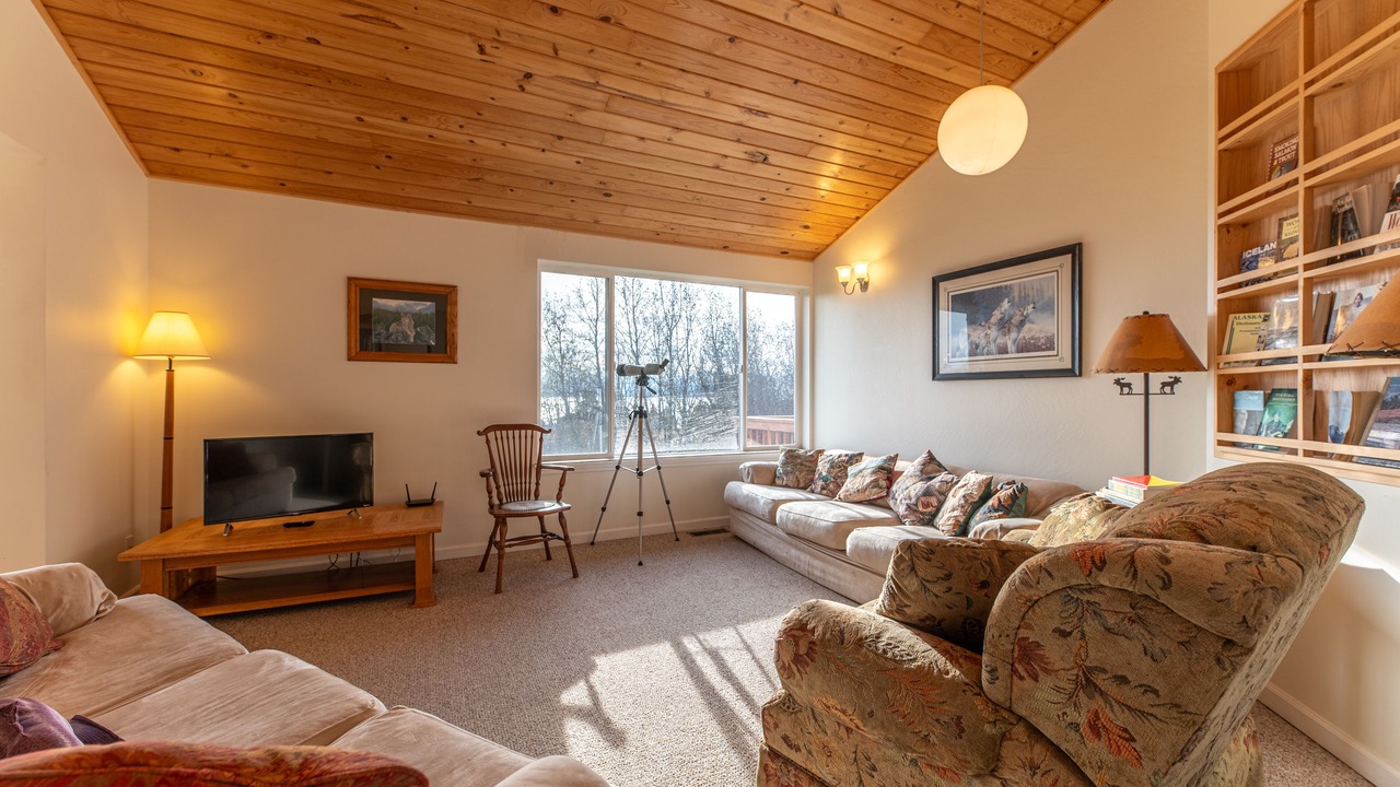 Photo of Livingroom in Kachemak