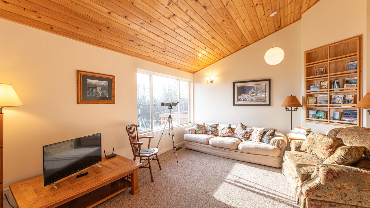 Photo of Livingroom in Kachemak