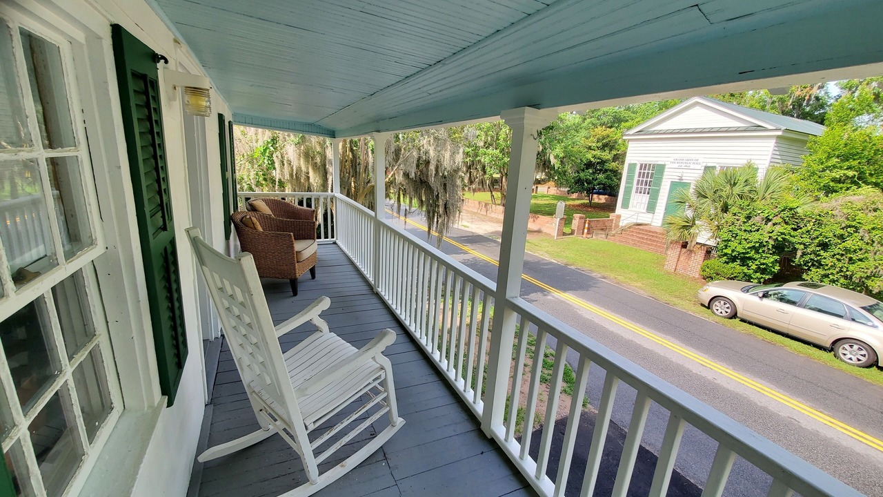 Photo of Patio Balcony in Historic District