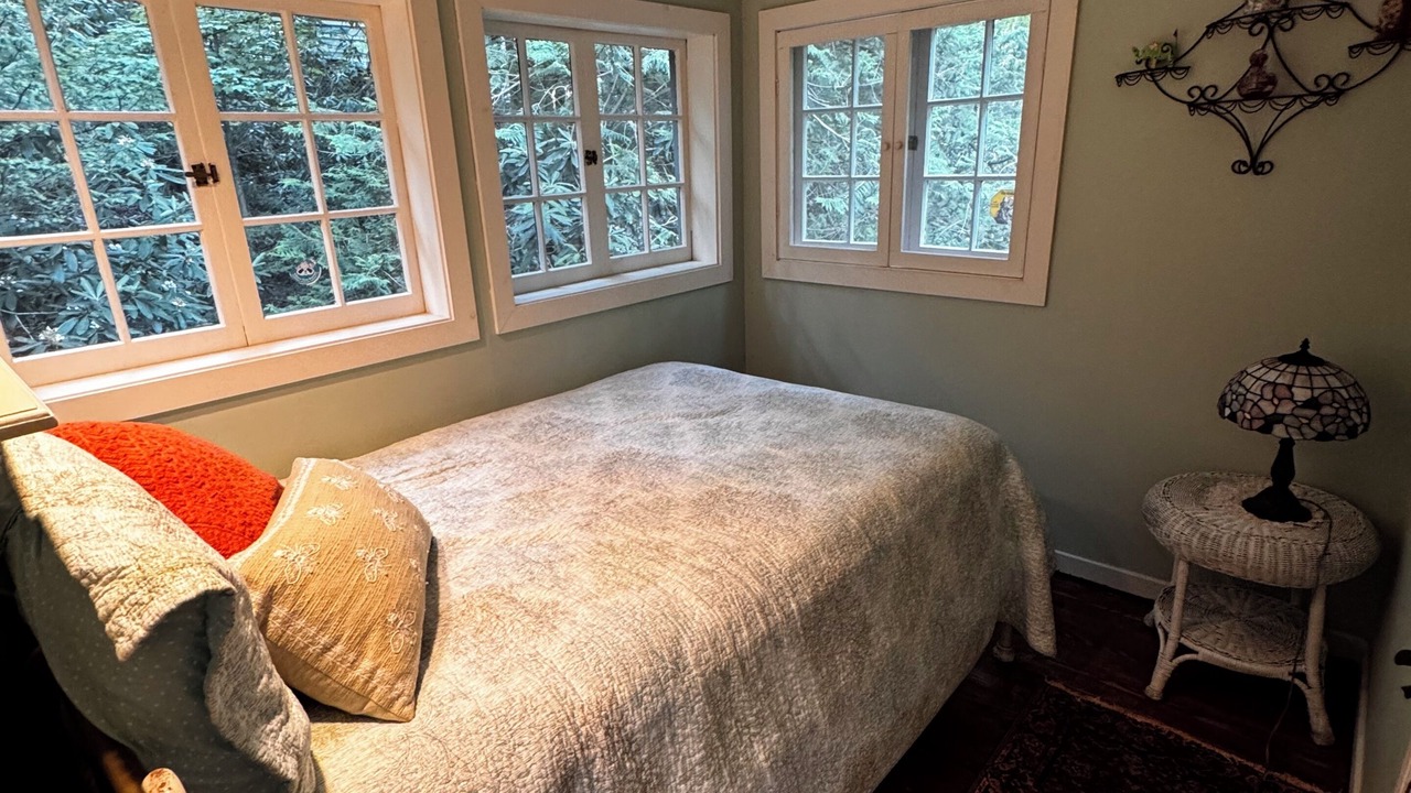 Photo of Bedroom in Mount Gretna