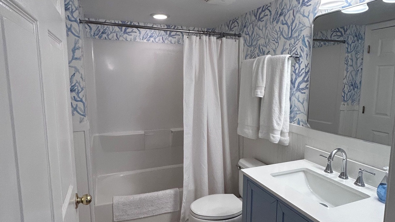 Photo of Bathroom in Ocean Drive