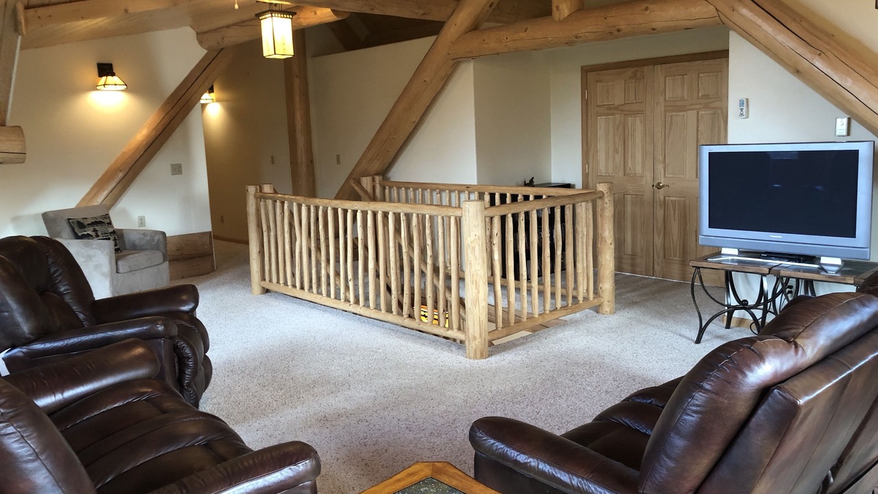 Photo of Livingroom in McKinley Park