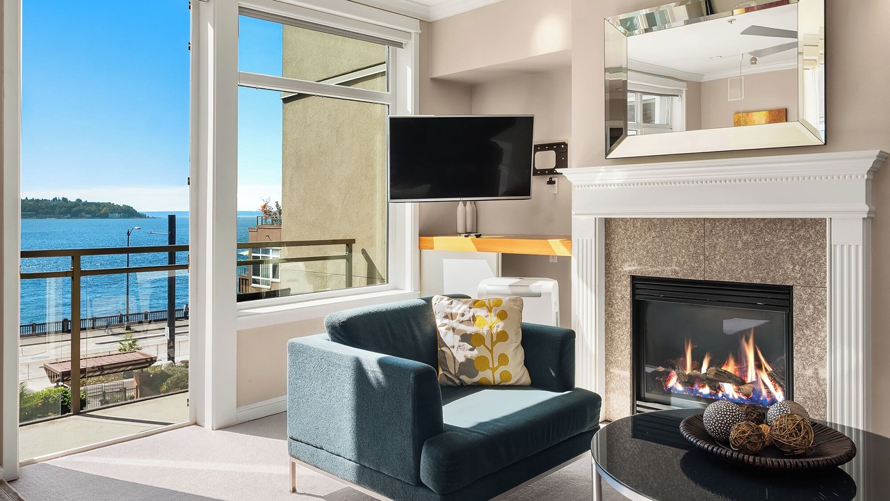 Photo of Livingroom in Downtown Seattle
