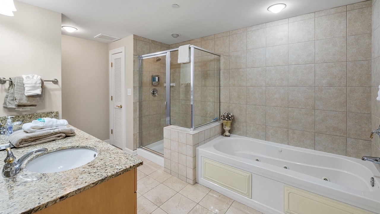 Photo of Bathroom in Arcadian Shores