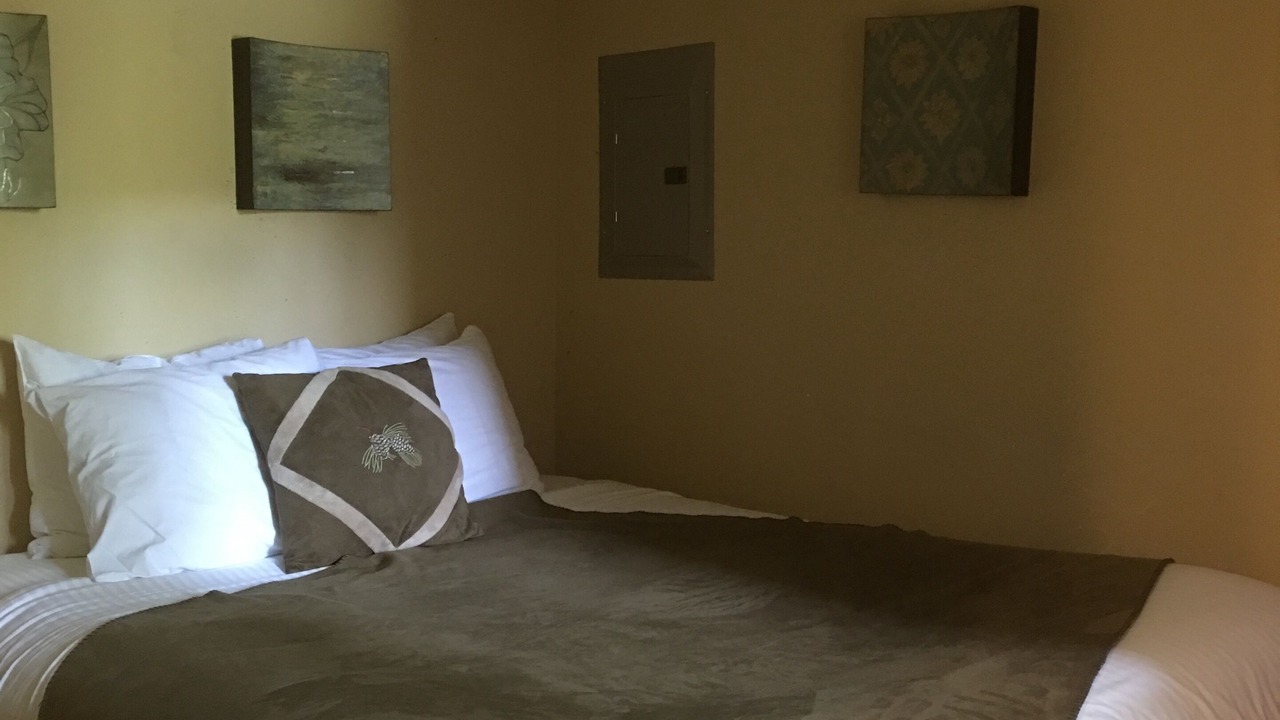 Photo of Bedroom in McKinley Park