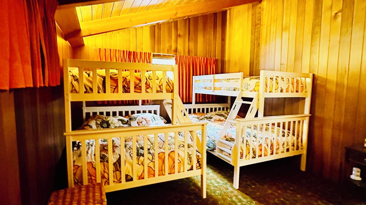 Photo of Bedroom in Alyeska