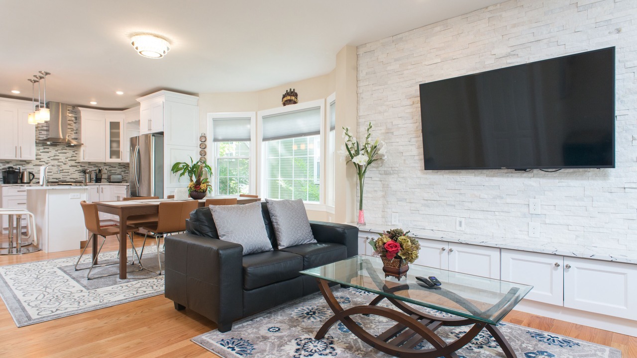 Photo of Livingroom in Newtonville