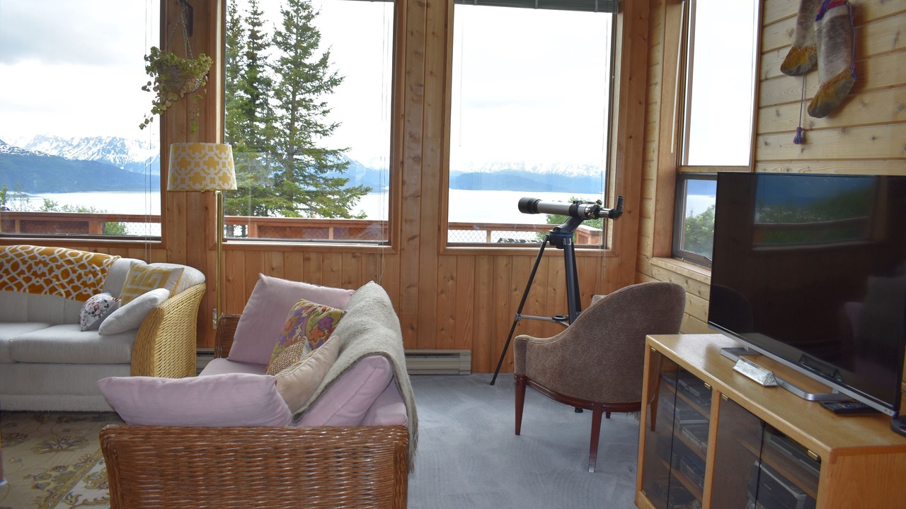 Photo of Livingroom in Fritz Creek