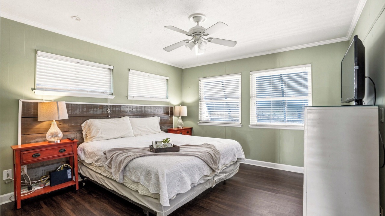 Photo of Bedroom in Cherry Grove Beach