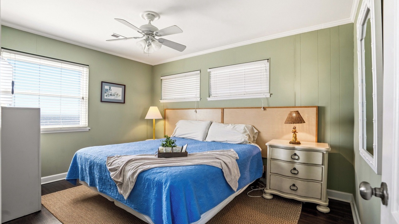 Photo of Bedroom in Cherry Grove Beach
