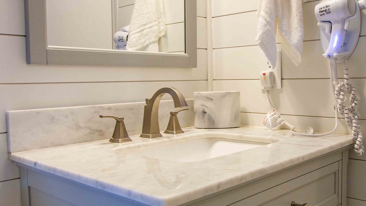Photo of Bathroom in Folly Field