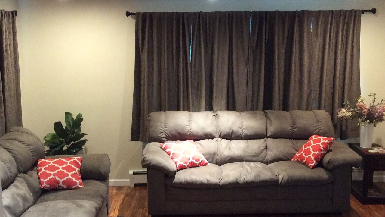 Photo of Livingroom in Rogers Park