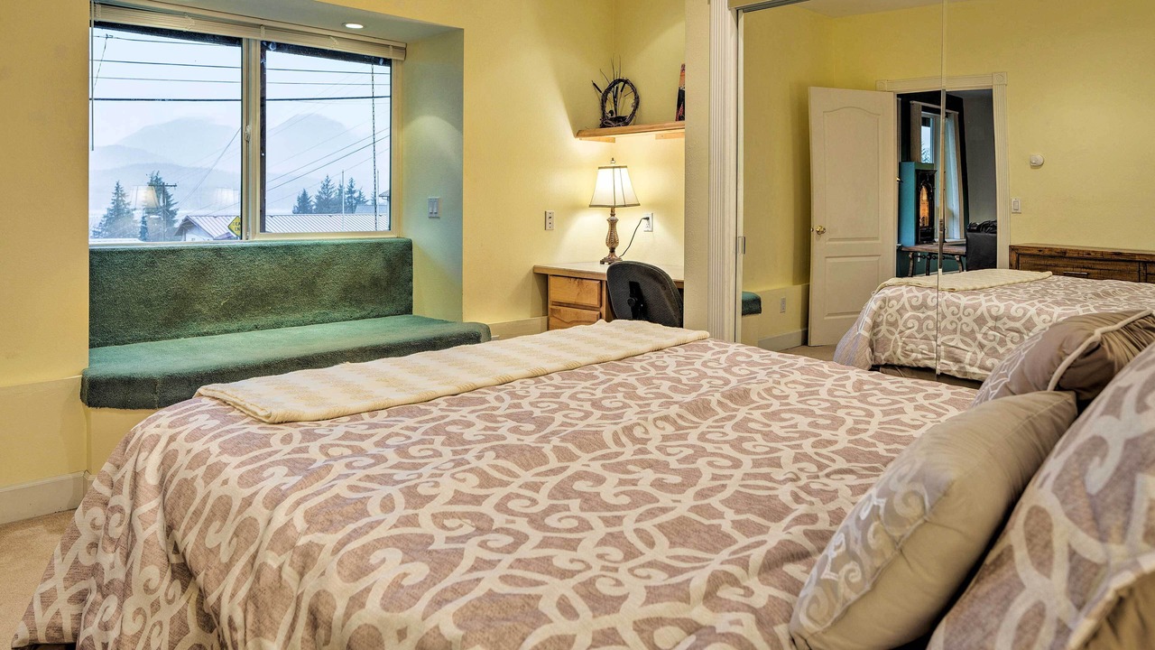 Photo of Bedroom in Ketchikan