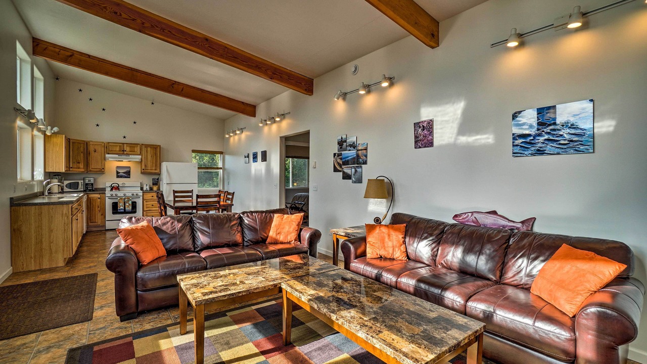 Photo of Livingroom in Fritz Creek