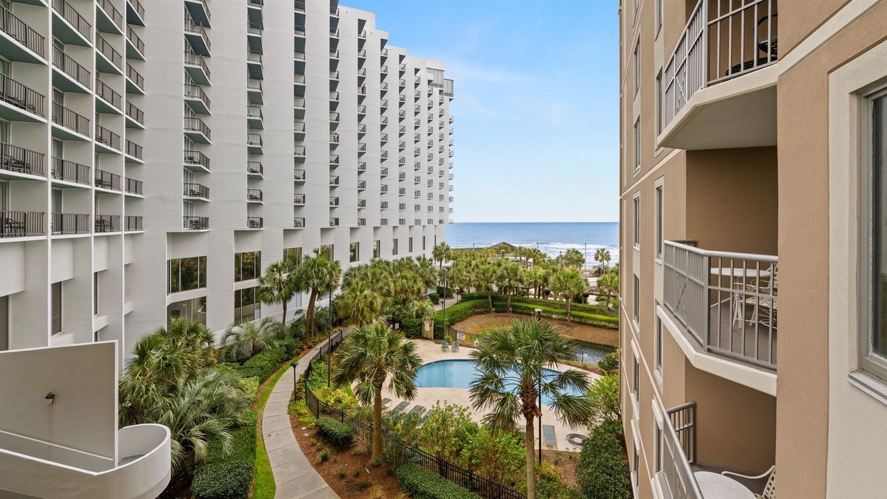 Photo of Patio Balcony in Arcadian Shores