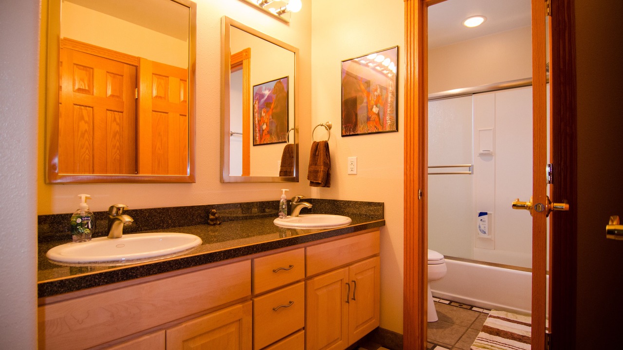 Photo of Bathroom in Kodiak