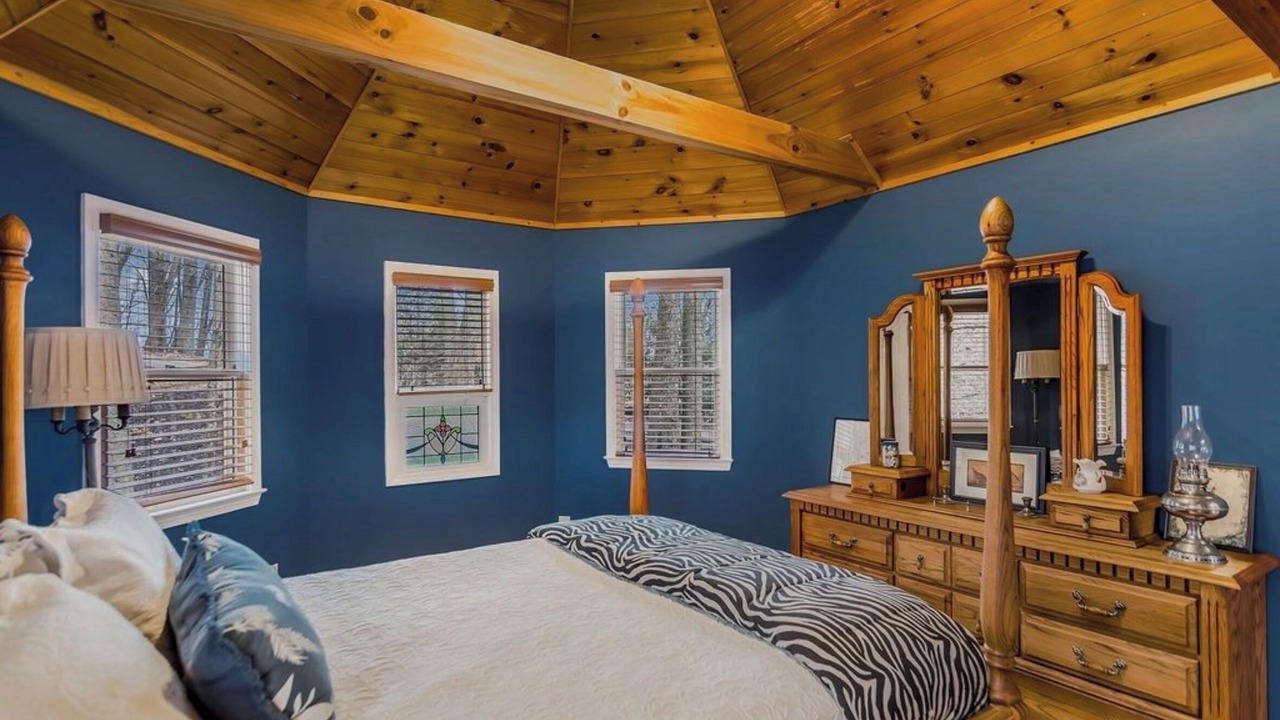 Photo of Bedroom in Walnut Mountain