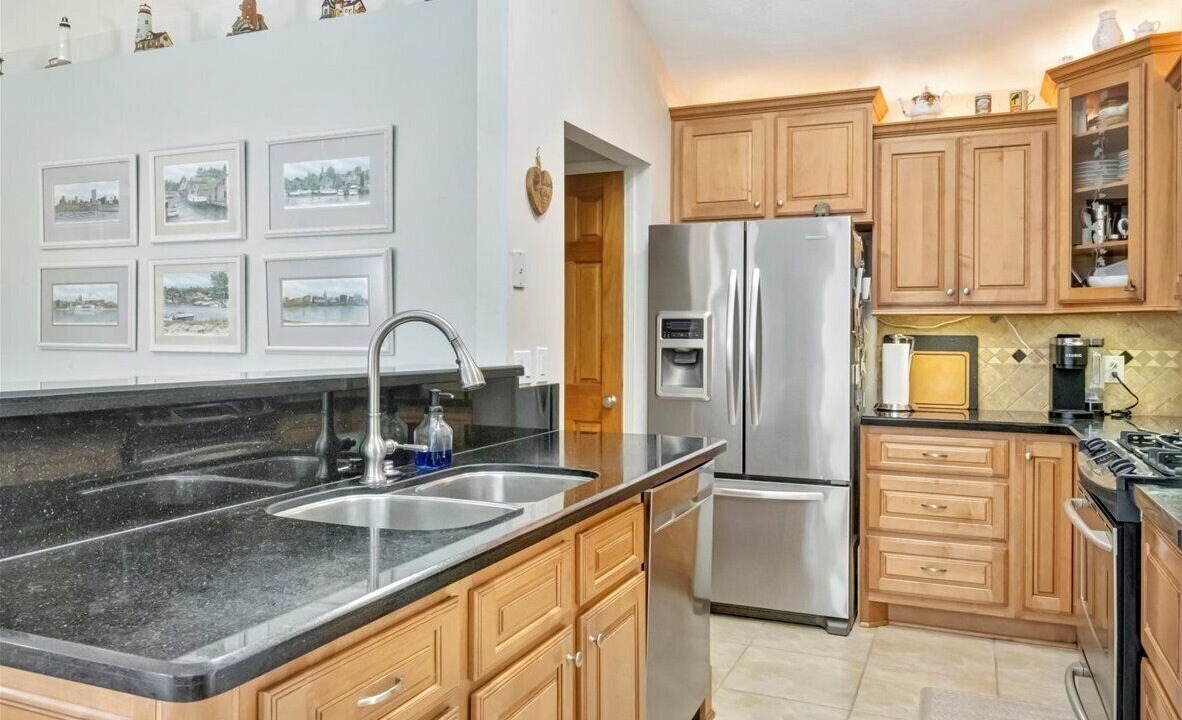 Photo of Kitchen in Nassau Bay
