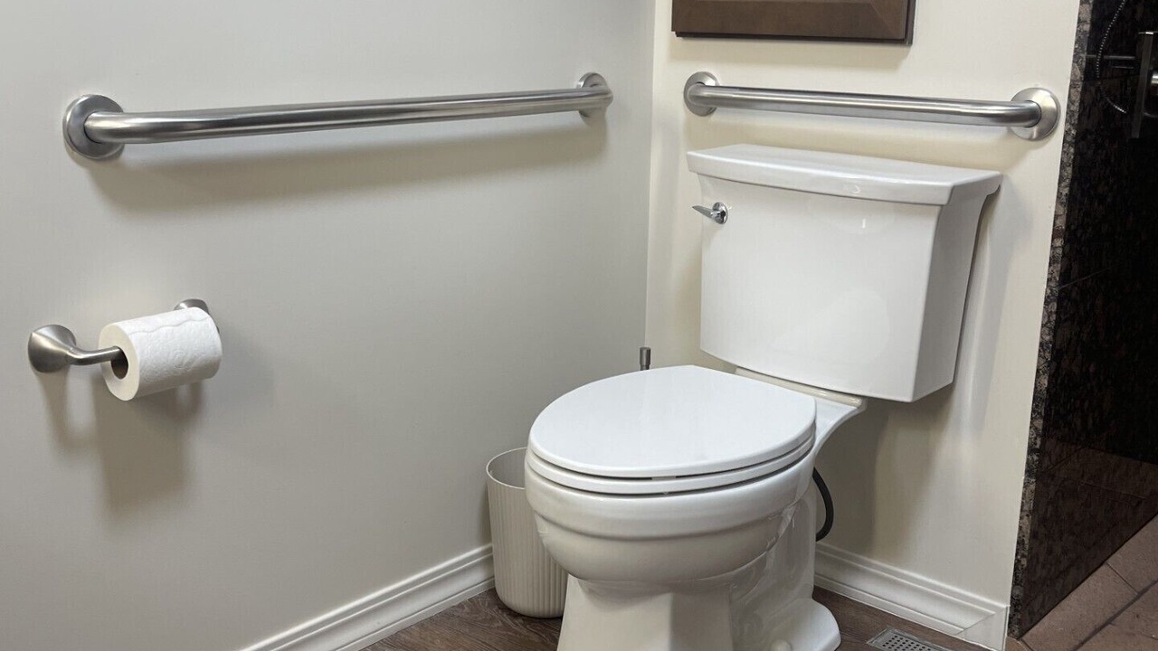 Photo of Bathroom in Sand Lake