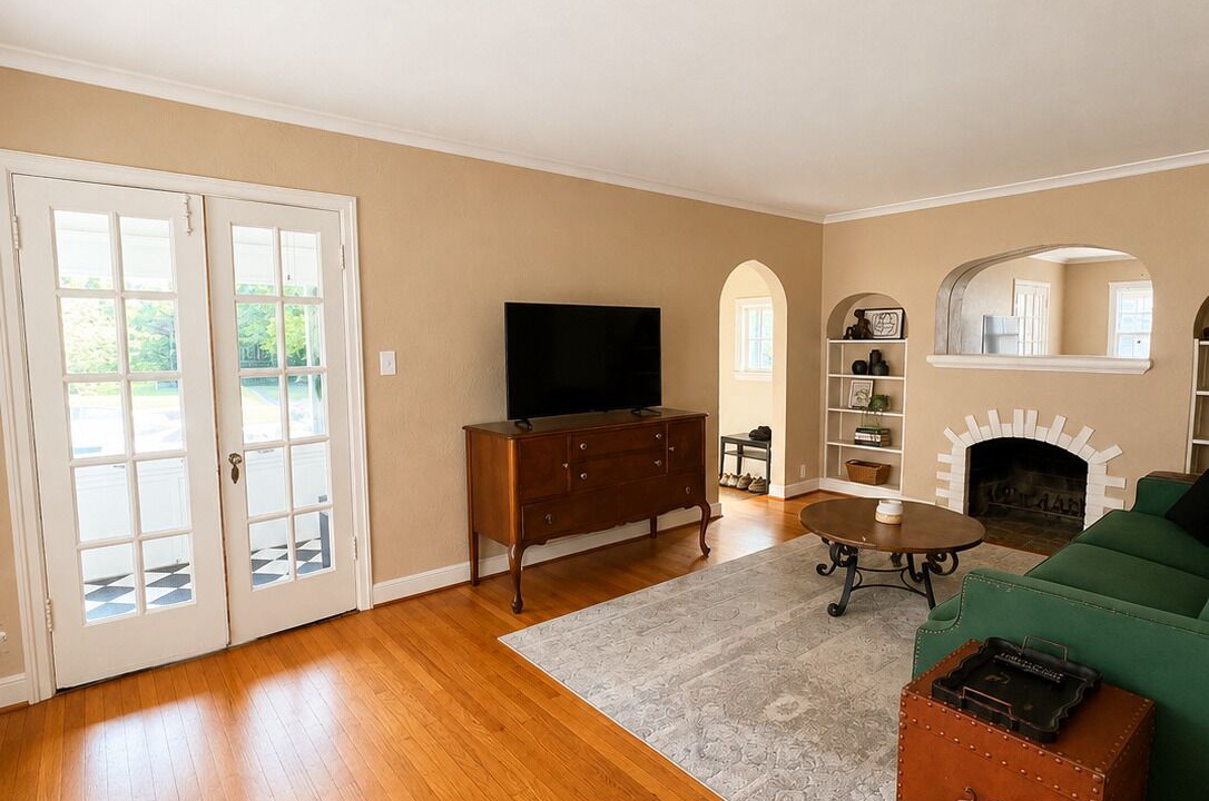 Photo of Livingroom in South Kansas City