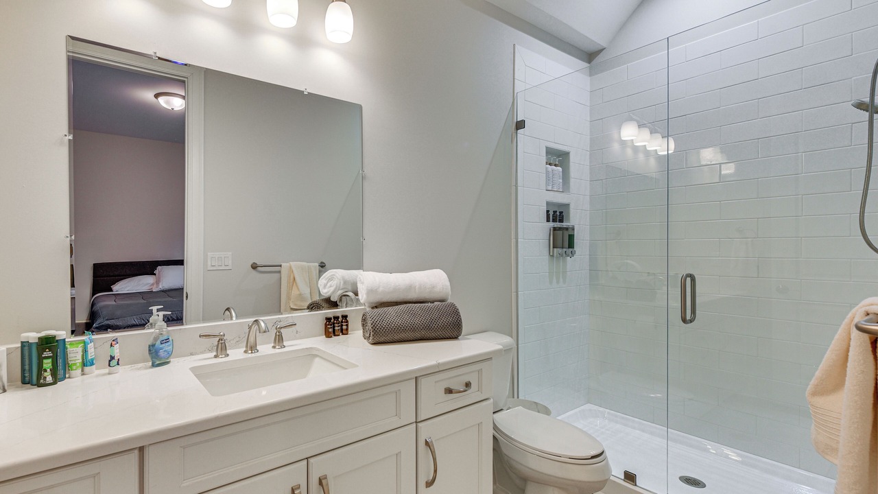 Photo of Bathroom in Bowling Green