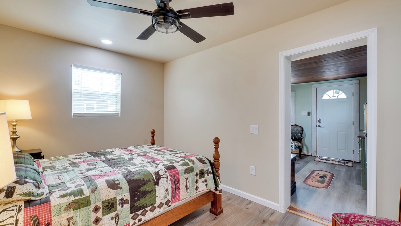 Photo of Bedroom in Townsend