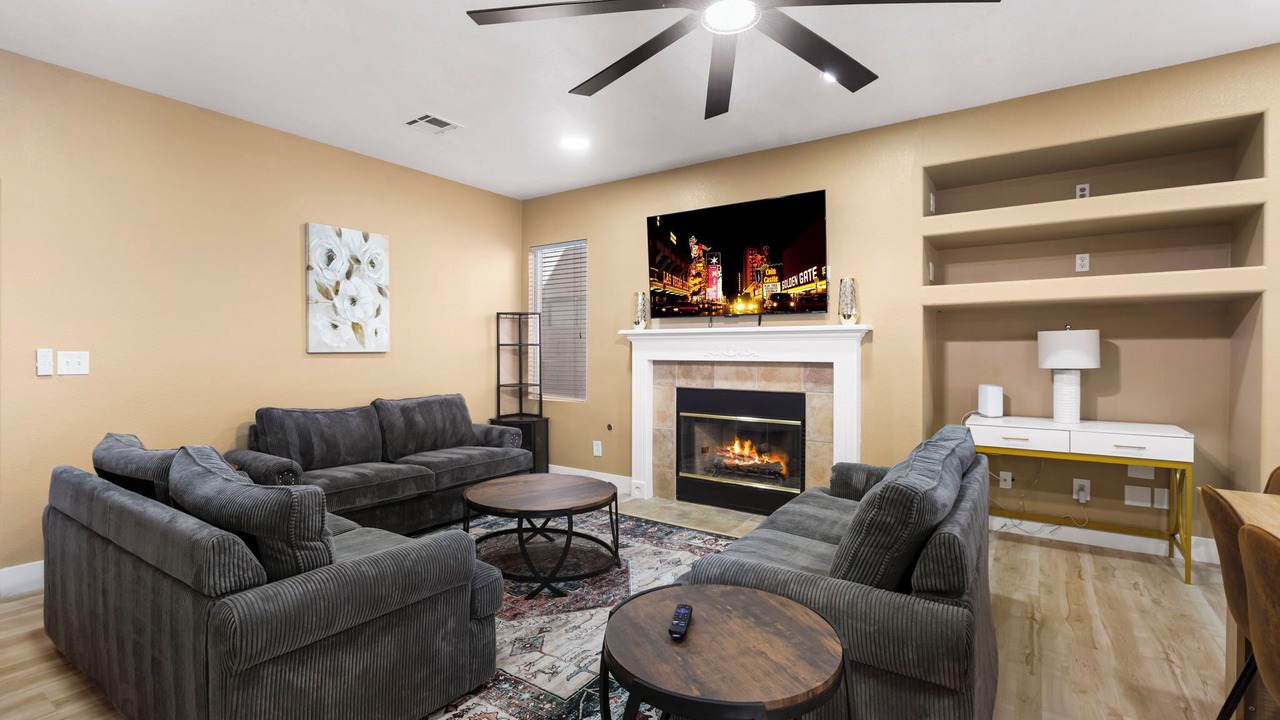 Photo of Livingroom in Silverado Ranch
