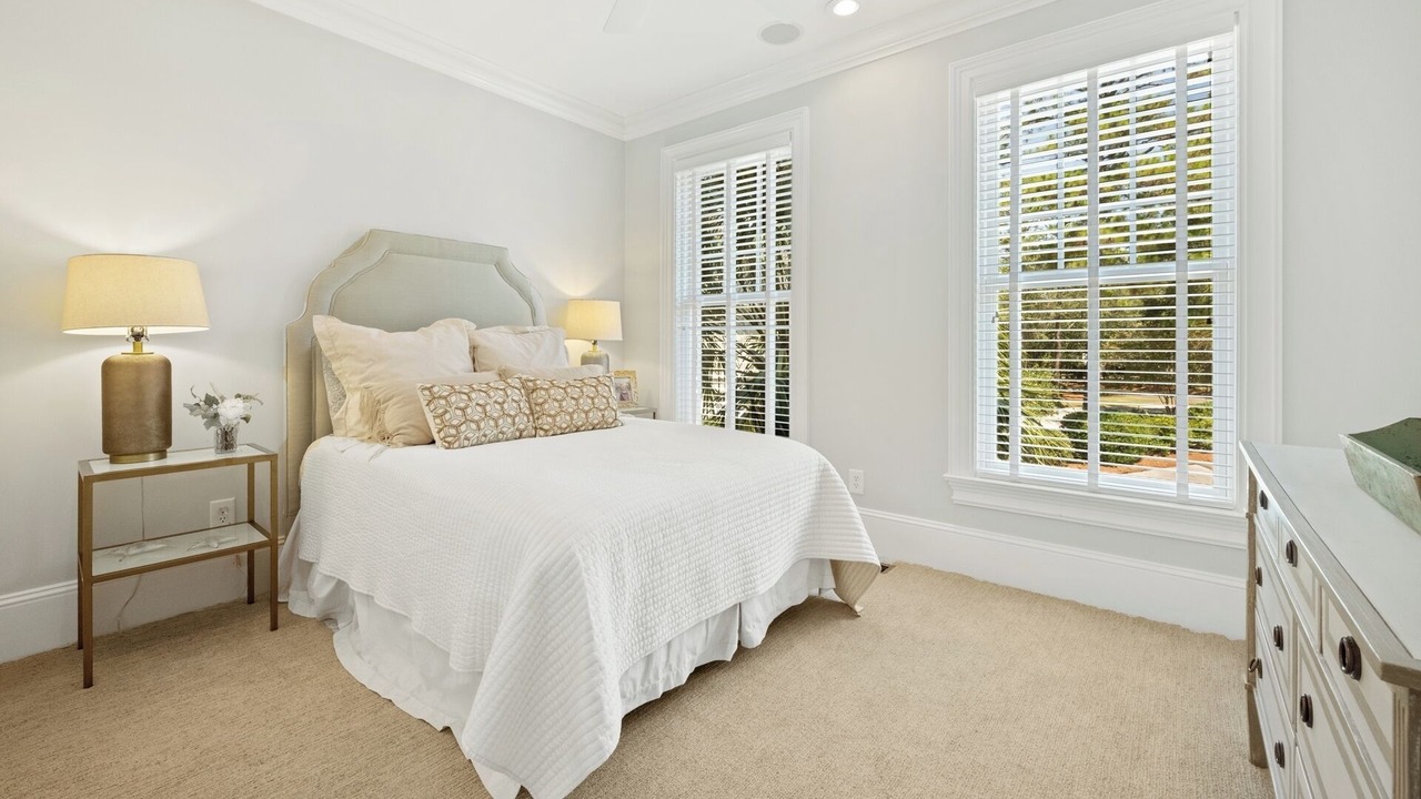 Photo of Bedroom in Debordieu Colony