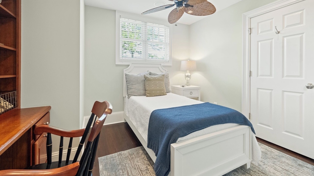 Photo of Bedroom in Debordieu Colony