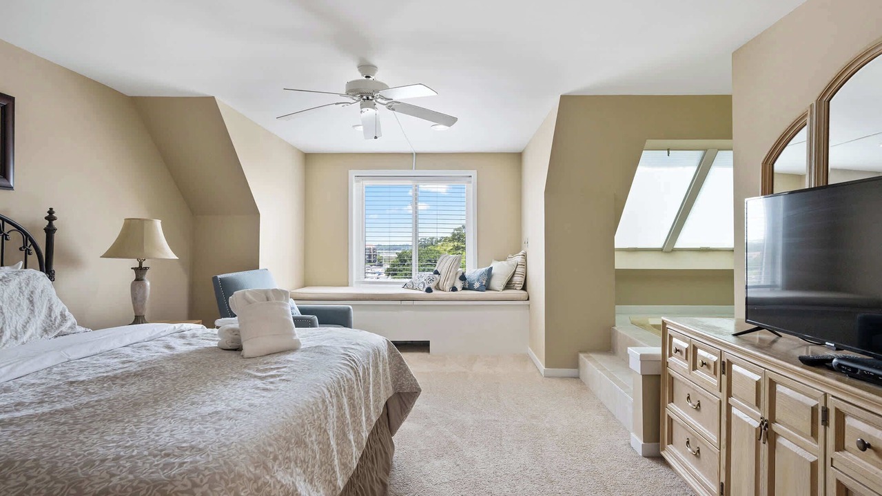 Photo of Bedroom in Shelter Cove