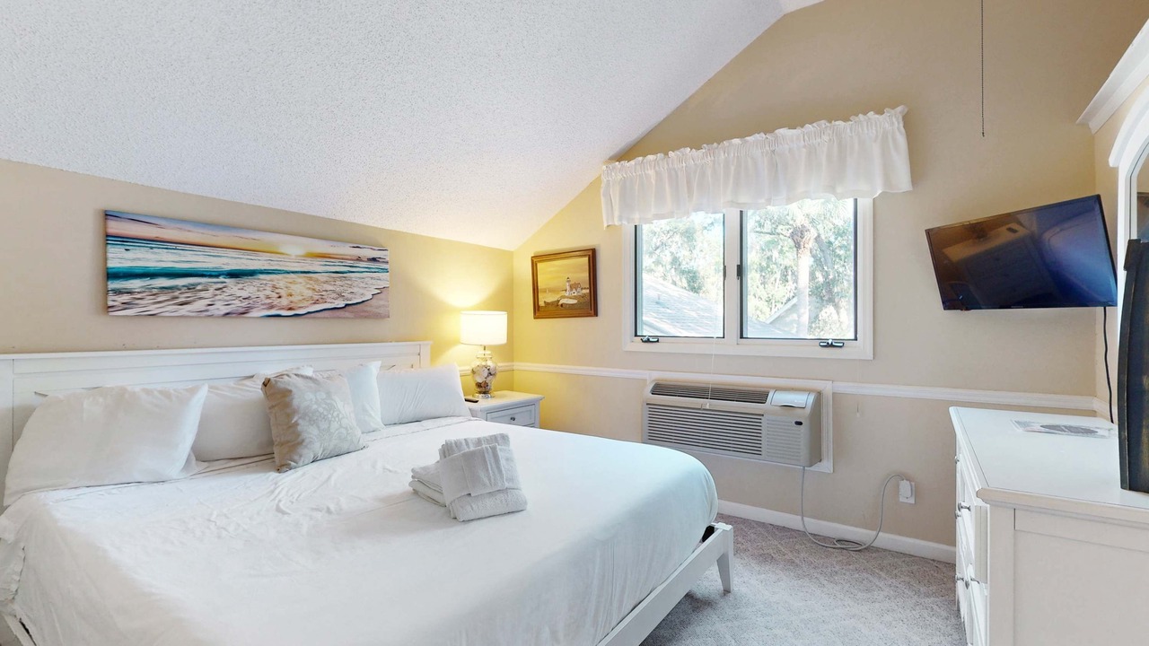 Photo of Bedroom in Shipyard Plantation