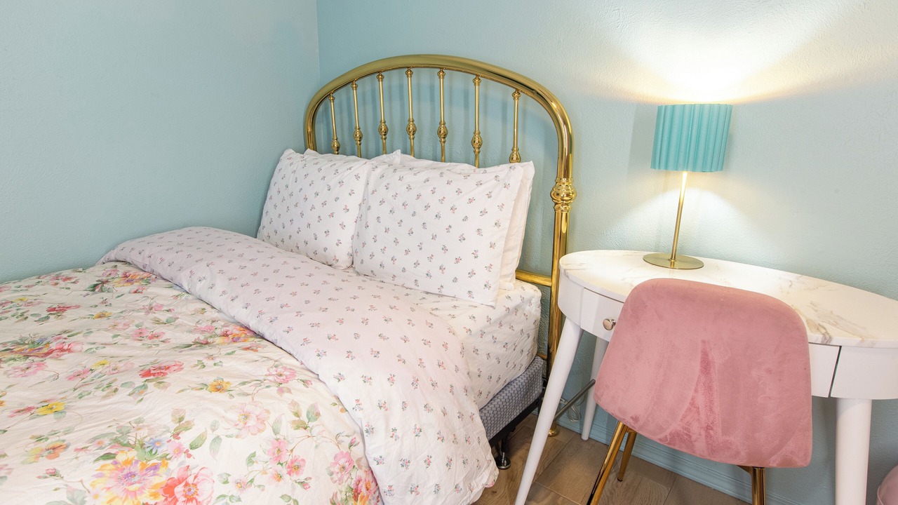 Photo of Bedroom in Northeast Santa Fe
